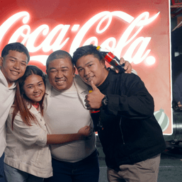 Coca-Cola Philippines reunites this OFW’s family in time for Christmas