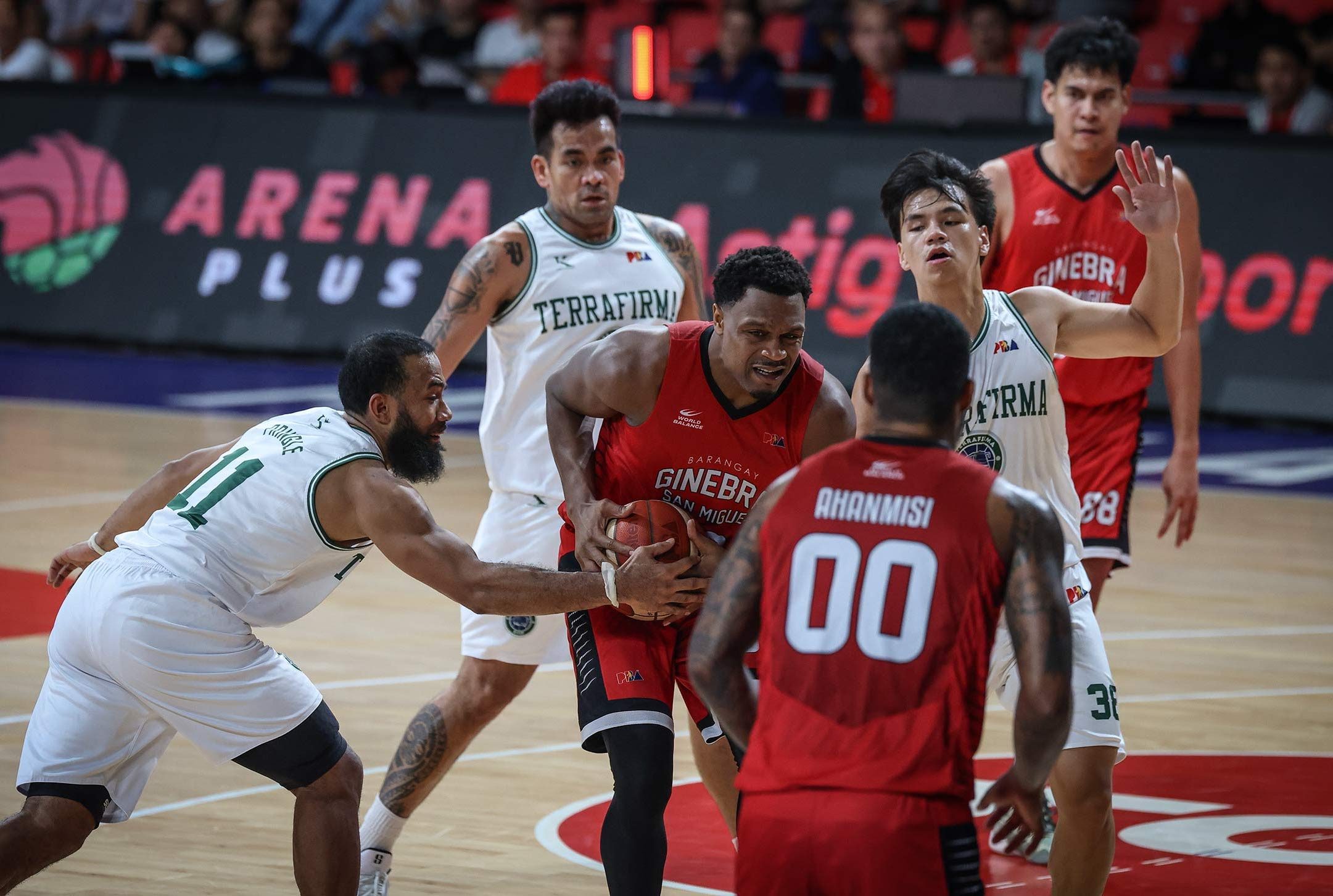 Brownlee drops 49 as Ginebra routs Terrafirma; Rain or Shine escapes