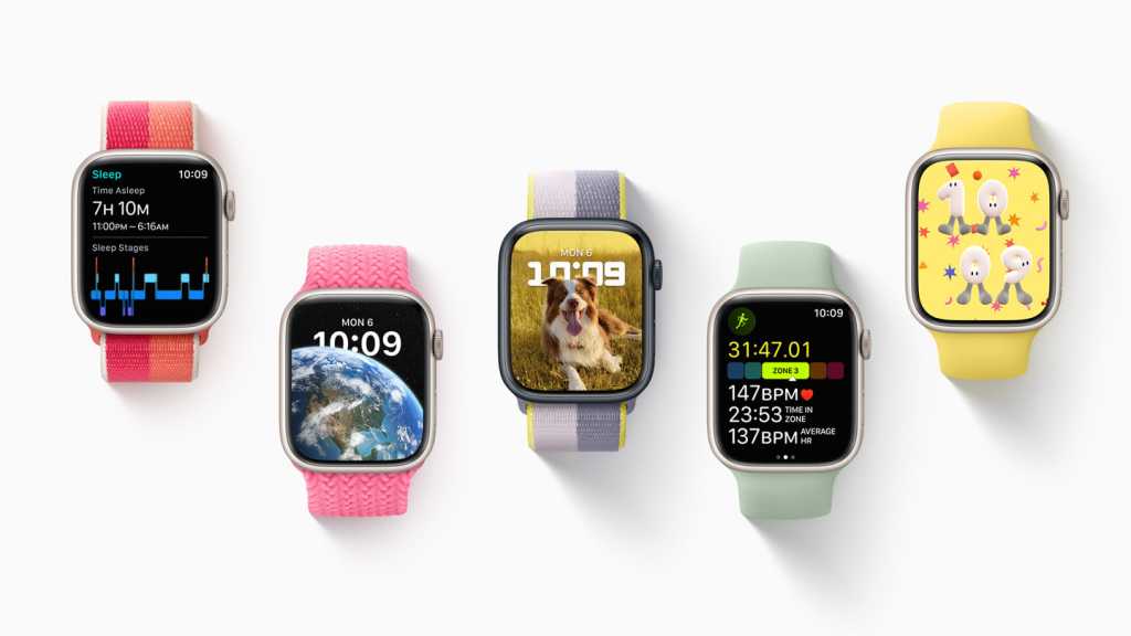 Multiple Apple Watches running watchOS 9