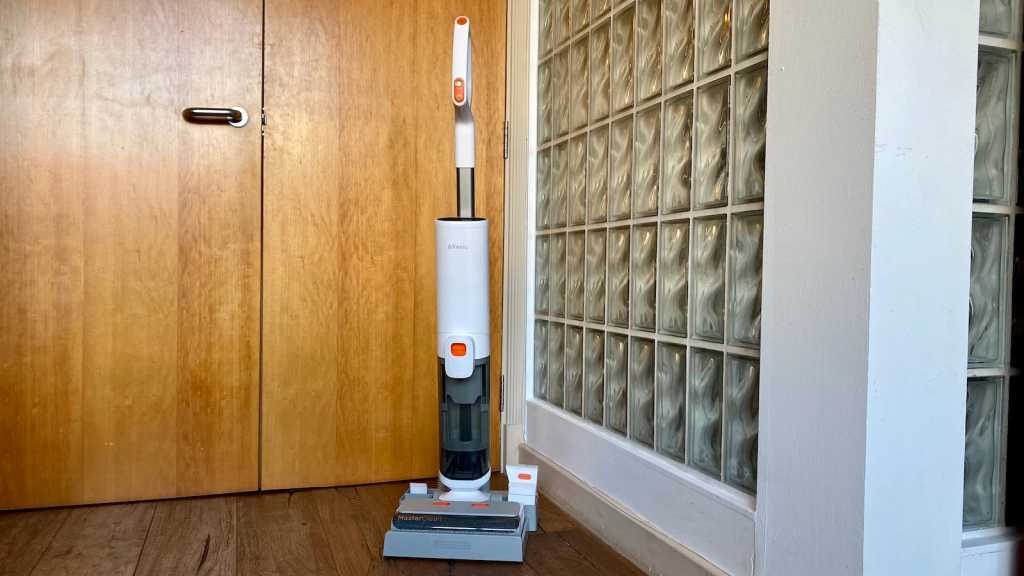 Ultenic AC1 wet and dry vacuum