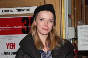 Betty Gilpin to Take Over From Cole Escola in Oh, Mary! on Broadway