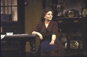 Joan Plowright, British Stage Legend, Dies at 95