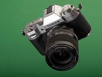 Fujifilm X-T50 initial review: mid-range X-T goes steady