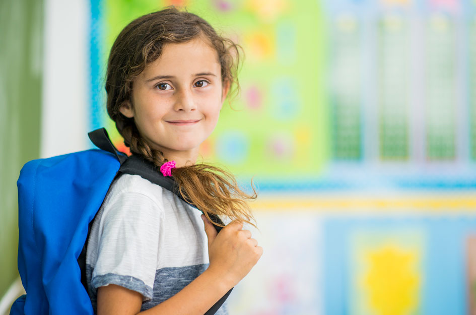 Cute little girl with backpack - Murphy USA