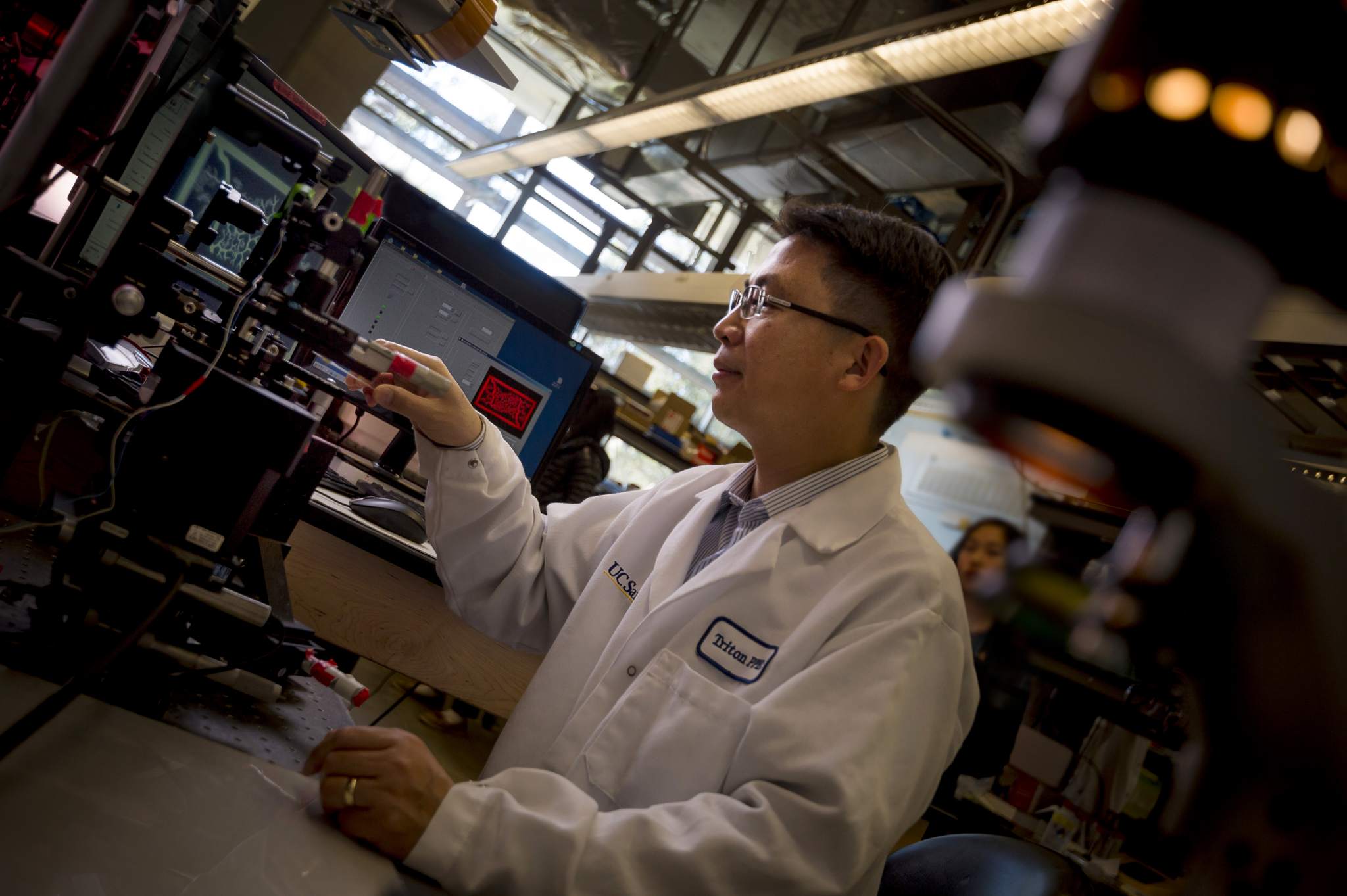 Nanoengineering professor Shaochen Chen. Photo by Erik Jepsen/UC San Diego Publications.