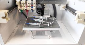 Biogelx-INKs on a Regemat 3D bioprinting system. Photo via Biogelx.