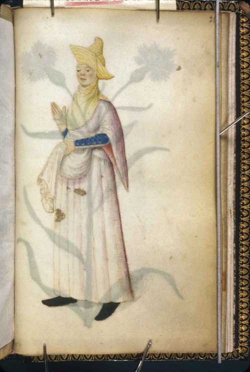 Medieval costume catalogue
These images are from an unusual kind of manuscript. A booklet, really, with only 23 leaves, made in France around 1500. On the one side of each leaf is a drawing of a man or woman showing off a costume, while on the other...