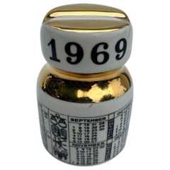 20th Century Fornasetti Milano Happy 1969 Paperweight Calendar Porcelain Gilt