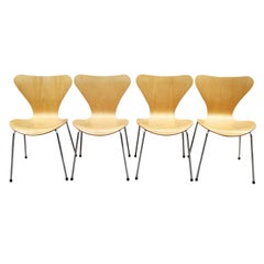 Arne Jacobsen Set of 4 Model 3107 Chairs