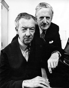  Il compositore Benjamin Britten e il tenore Peter Pears, firmati da Jack Mitchell 