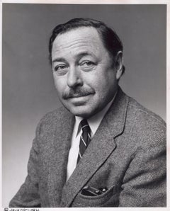 Il drammaturgo premio Pulitzer Tennessee Williams