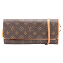 Louis Vuitton Monogram Pochette Twin GM