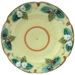 Majolica Strawberries Plate Sarreguemines, circa 1880