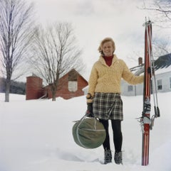 Slim Aarons, Skiing Waitress