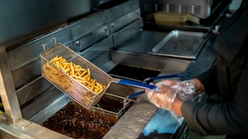 Steak 'n Shake to cook fries in beef tallow: 'Authentic way'