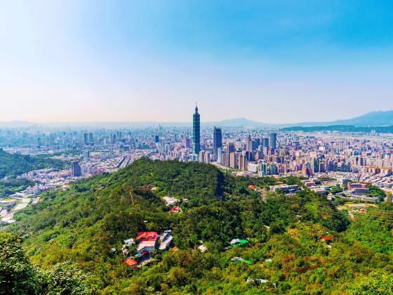 Xiangshan (Elephant Mountain) Nature Trail