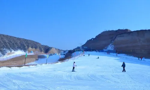 Caiwei Manor Ski Resort