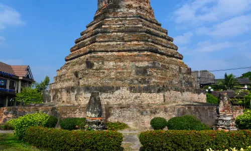 That Dam Stupa