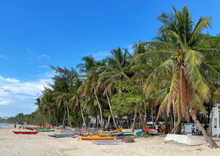 Experience a slice of paradise in Boracay, Philippines