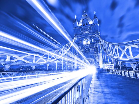 Tower Bridge