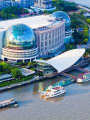 Sightseeing Boats in Shanghai