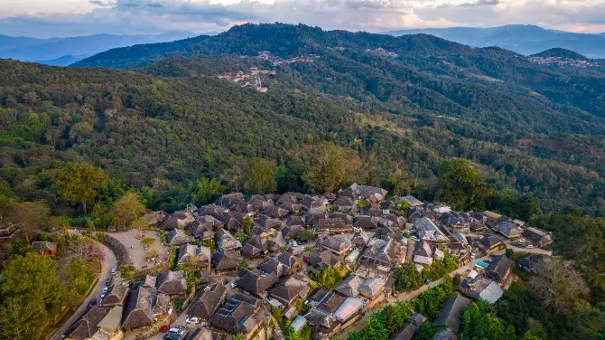 2_The Old Bulang Ethnicity Village of Wenji