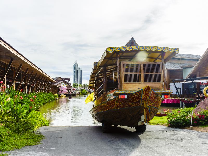 Pattaya Floating Market