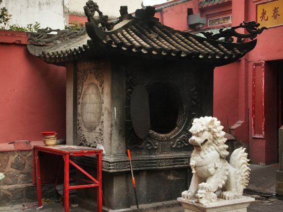 Jade Emperor Pagoda