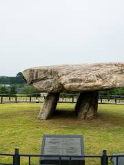 Ganghwa Bugeunri Jiseokmyo (Dolmen)