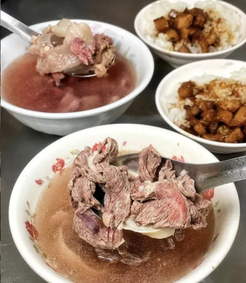 石精臼牛肉湯