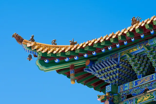 Chinese temple roof