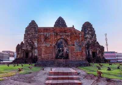 Phra Prang Sam Yot