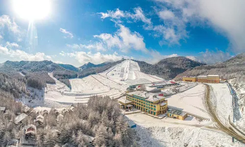 Shennongjia International Ski Resort