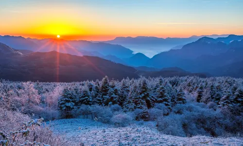 Sunrises in Leshan