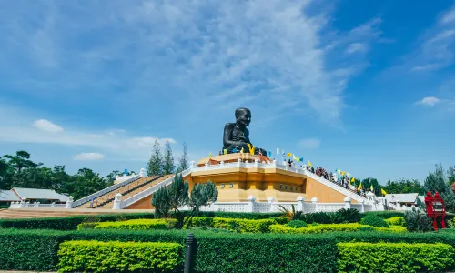 Wat Huay Mongkol