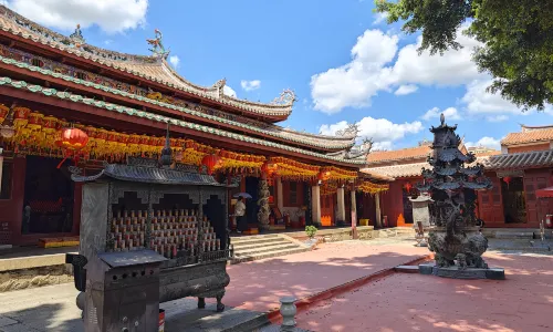 Buddhist Culture Experiences in Quanzhou