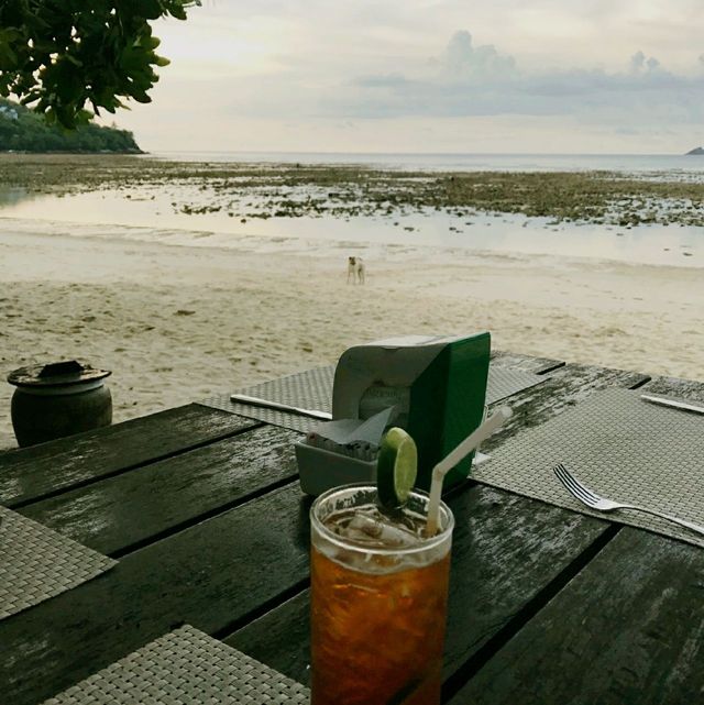 Chillax on the beach