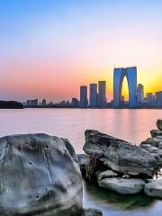 Jinji Lake Music Fountain, Jinji Lake Scenic Area