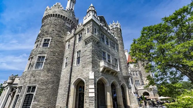 2_Casa Loma