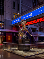 Michael Jordan Statue