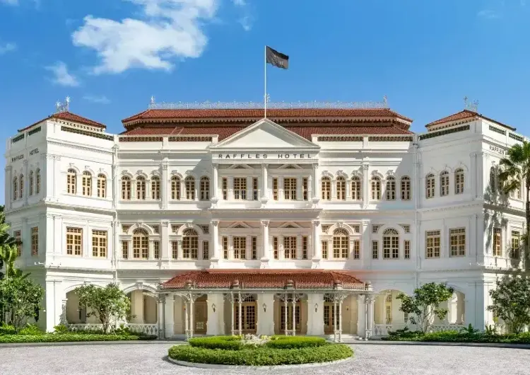 Most Iconic Hotels for Luxurious Living in Singapore