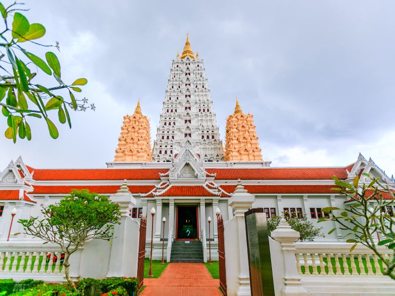 Wat Yan Nasangwararam Woramahawihan