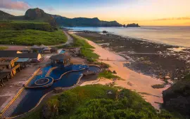 Green Island Zhaori Hot Spring