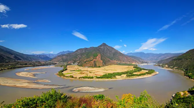 5_First bay of the Yangtze River