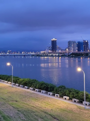 Yanping Riverside Park