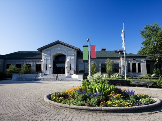 DuSable Black History Museum and Education Center