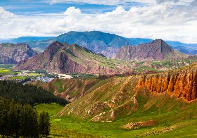 Zhuoer Mountain Scenic Area