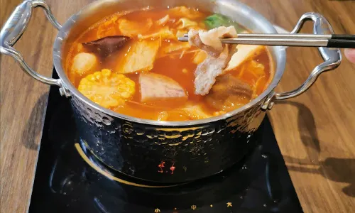 A-Kuan Hot Pot Restaurant