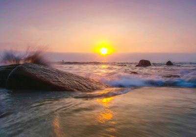 Pantai Teluk Cempedak