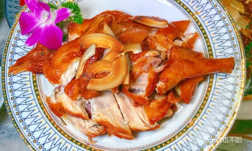 YAN JIANG HAINANESE CHICKEN RICE